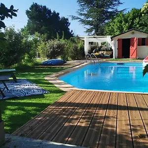 Chalet Avec Jardin + Parking Privatifs Et Piscine Partagée, Aubagne